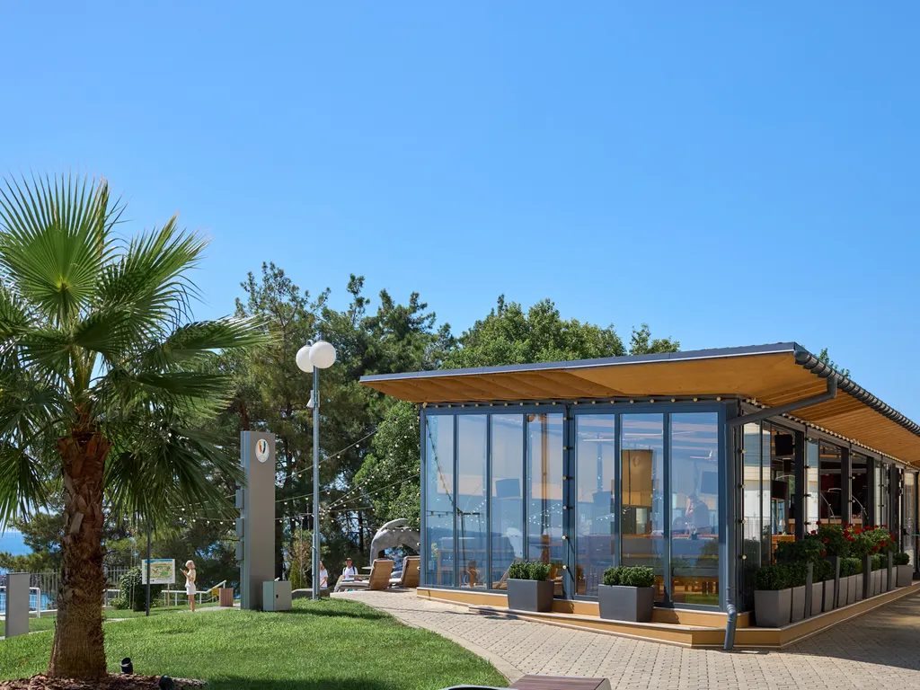 Брэвис Делюкс ЛаМар (3-х комнатные апартаменты) с панорамным видом на