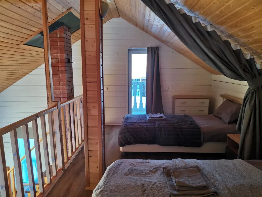 Коттедж Дом с сауной — Уница