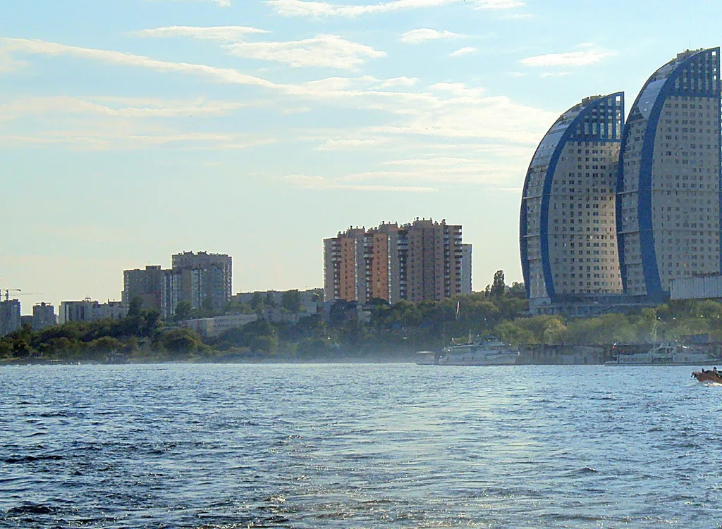 Квартира Большая квартира на набережной — Волгоград
