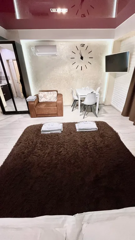 Апартаменты с бассейном на крыше дома