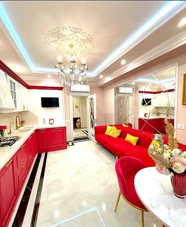 Трехкомнатная квартира в центре