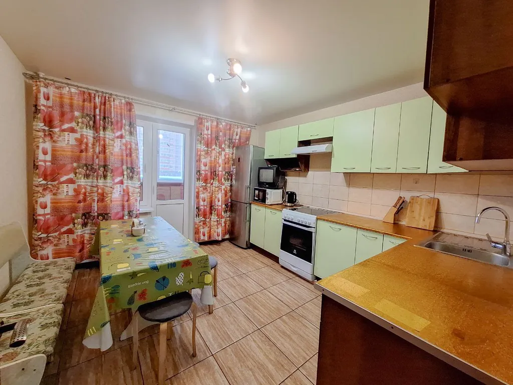 Уютная и просторная двухкомнатная квартира с заселением до 7 человек