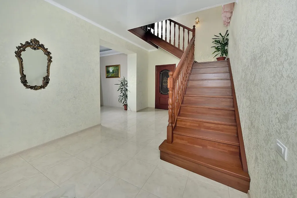 Большой, уютный семейный дом