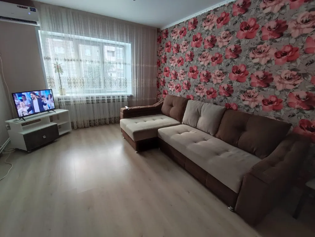 Уютная квартира — аренда посуточно в Павловск