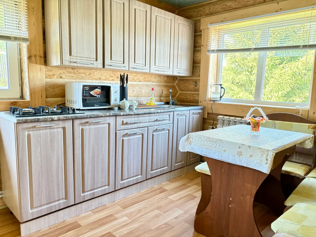 Уютный деревянный дом с баней