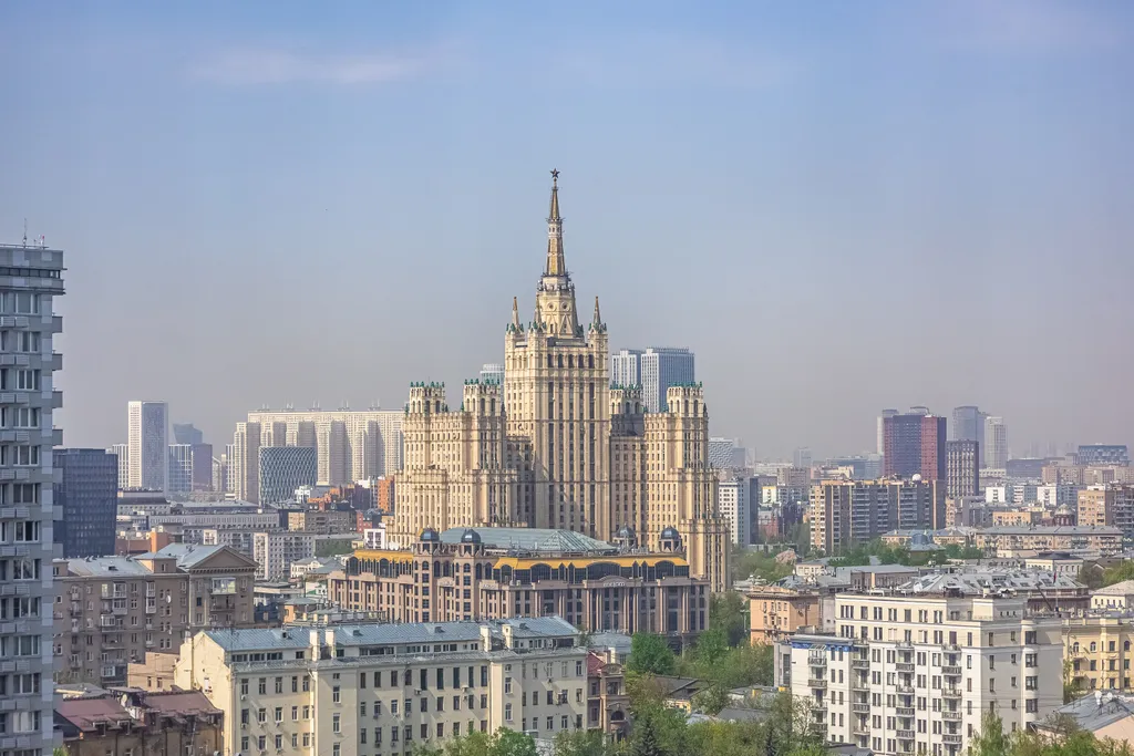 Двухуровневые апартаменты Смарт Хост с проектором и PS4