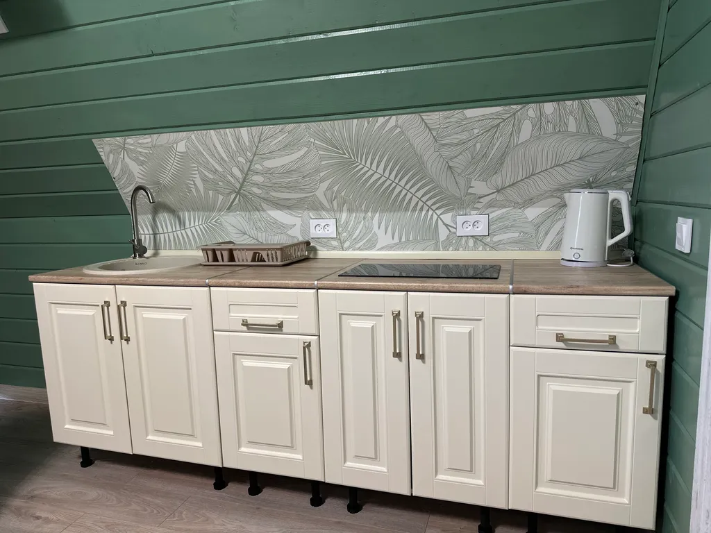 А-фрейм с видом на горы и лес