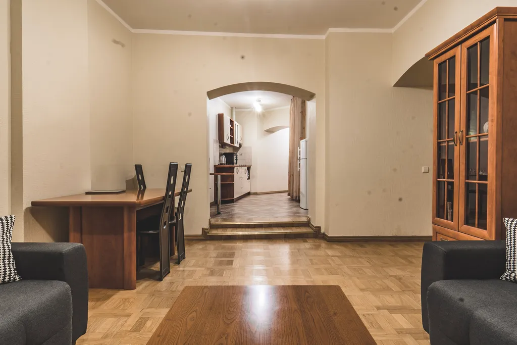 Большая 3-ех комнатная квартира в Старой Риге, 2 этаж без лифта