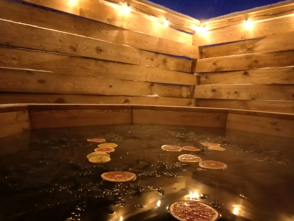 Уютный домик с баней и фурако и барбекю в 10 минутах от центра