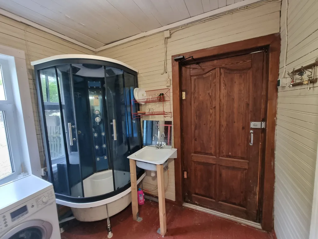 Уютная половина зеленого домика вблизи центрального пляжа