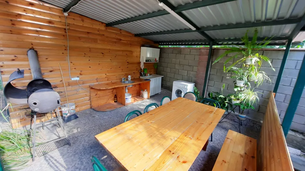 Квартира Квартира Студия в частном зелёном дворе — Гурзуф