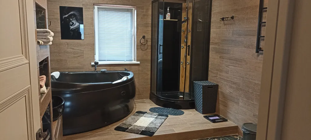 Домик у озера