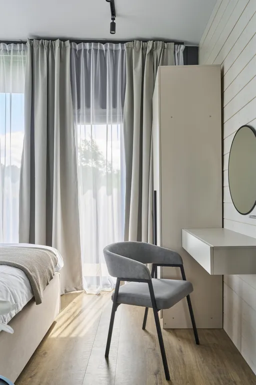 Просторный дом с сауной и камином в окружении леса и реки