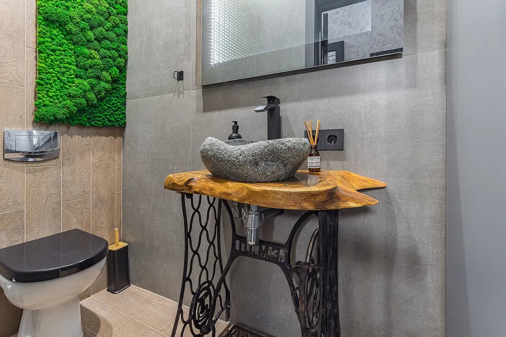 Alice apart в самом сердце Нижнего