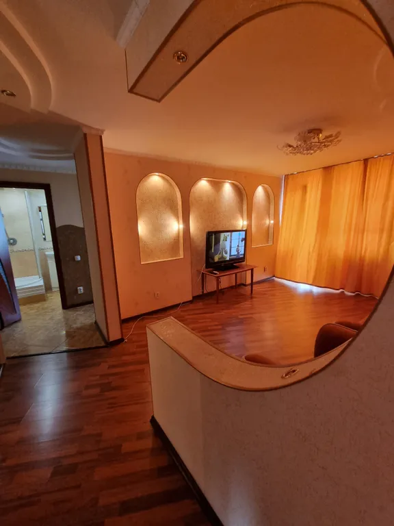 Хорошая двухкомнатная квартира