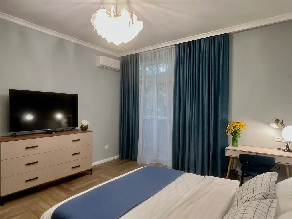 Просторная 3-комнатная квартира по соседству с ГУМом