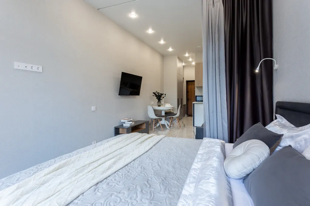 Уютная студия Аллея 254 с бассейном на территории