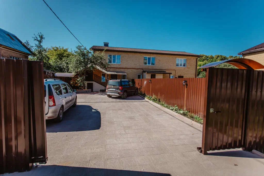 Студия # 2  в новом доме, с закрытой парковкой, беседкой и мангалом