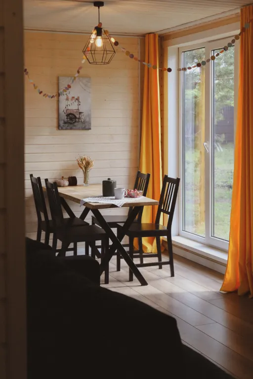 Большой дом с душой у соснового леса