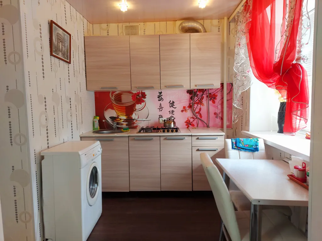 Студия напротив администрации