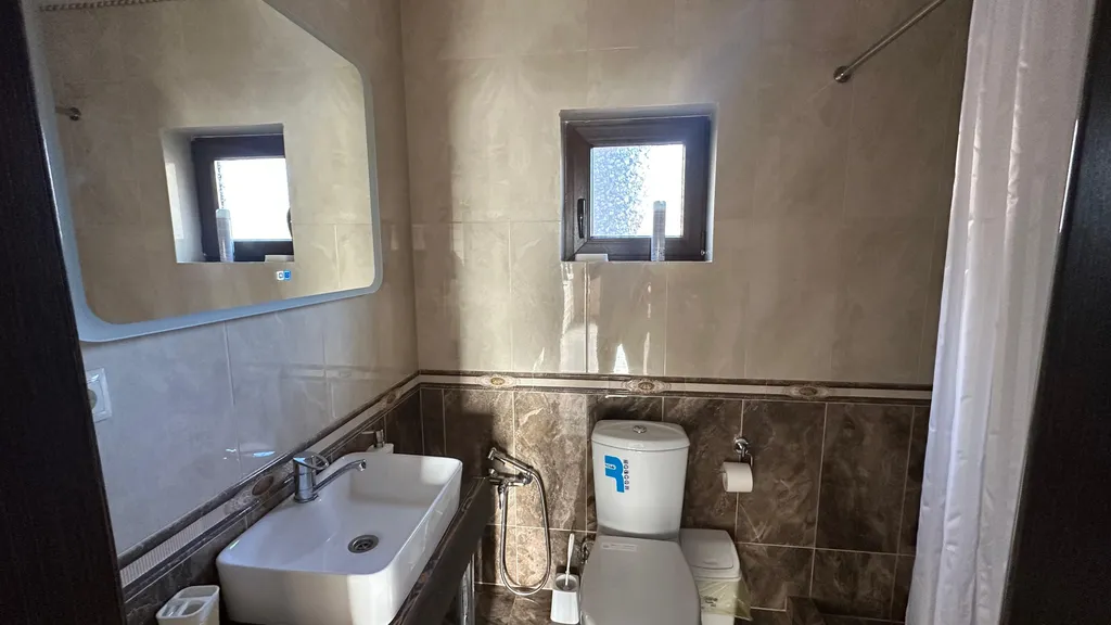 Шале с видом на горы и реку Moon House Arkhyz