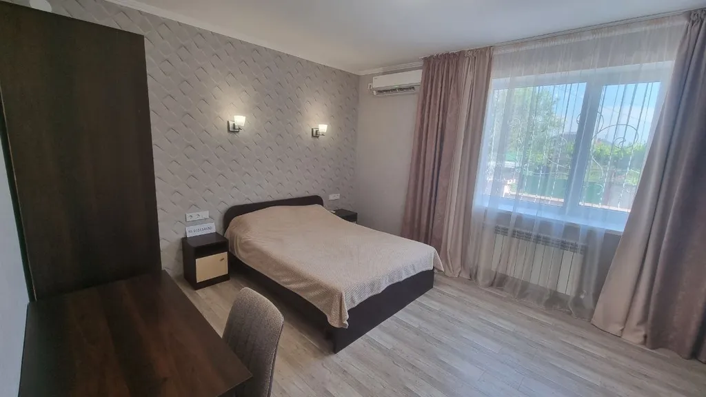 Коттедж Дом под ключ у моря в пригороде Евпатории с отдельным двором — аренда посуточно в Уютное