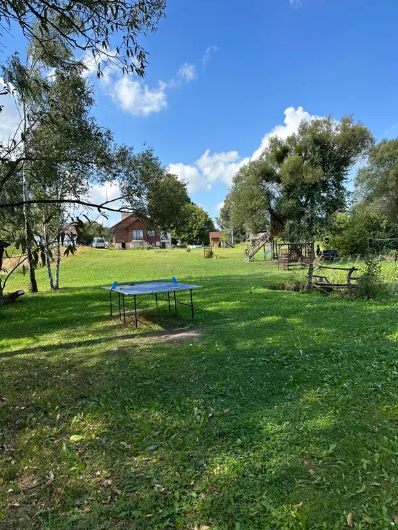 Тихое и комфортное место на берегу реки Лесная