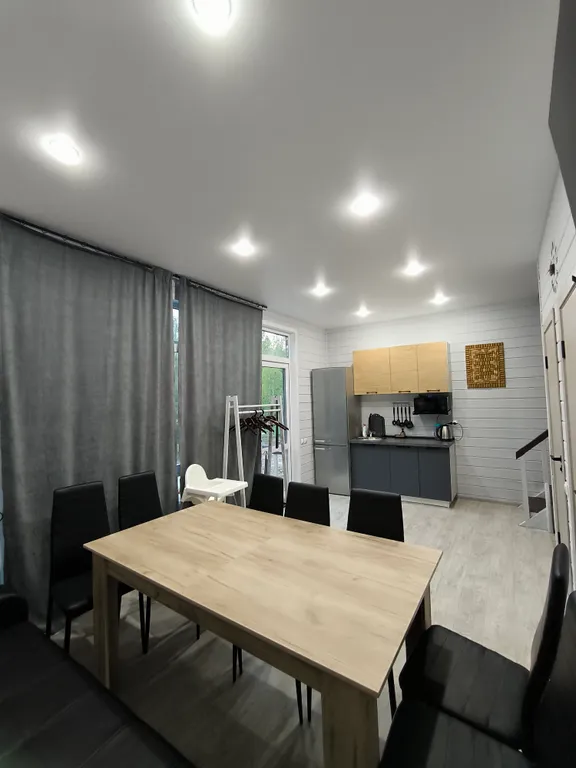 Дом с видом на лес