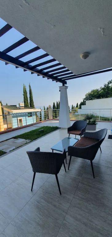 Уютные апартаменты с кухней и террасой