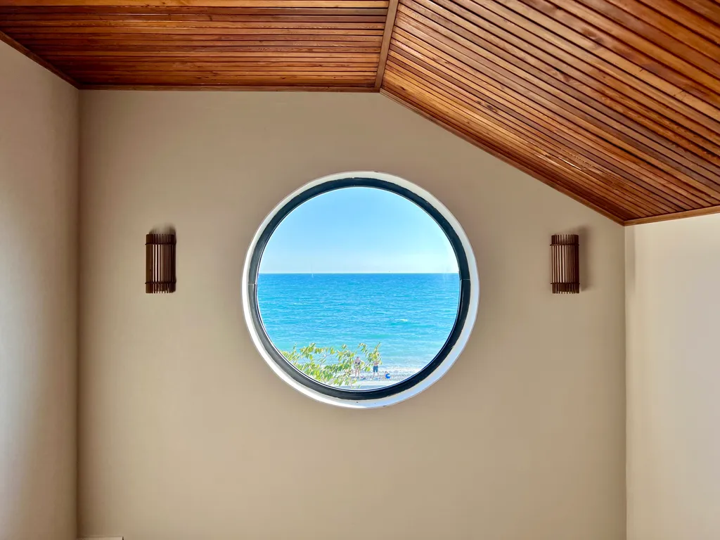 Вилла у моря