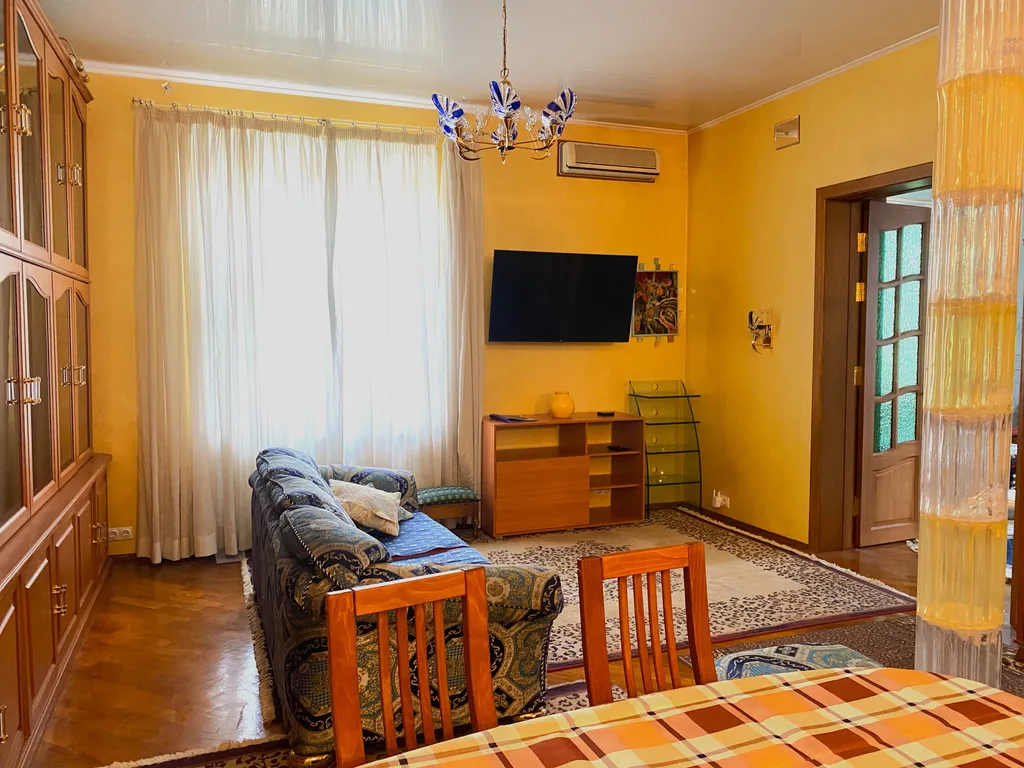 Квартира Уютная большая квартира около патриарших прудов — Москва