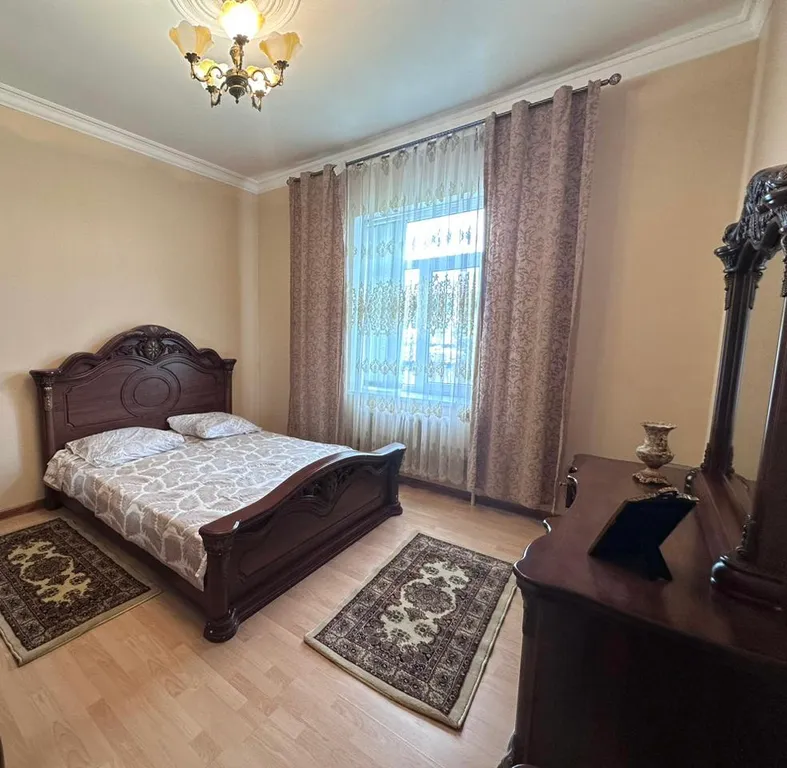 Просторная комната с евро ремонтом в частном доме