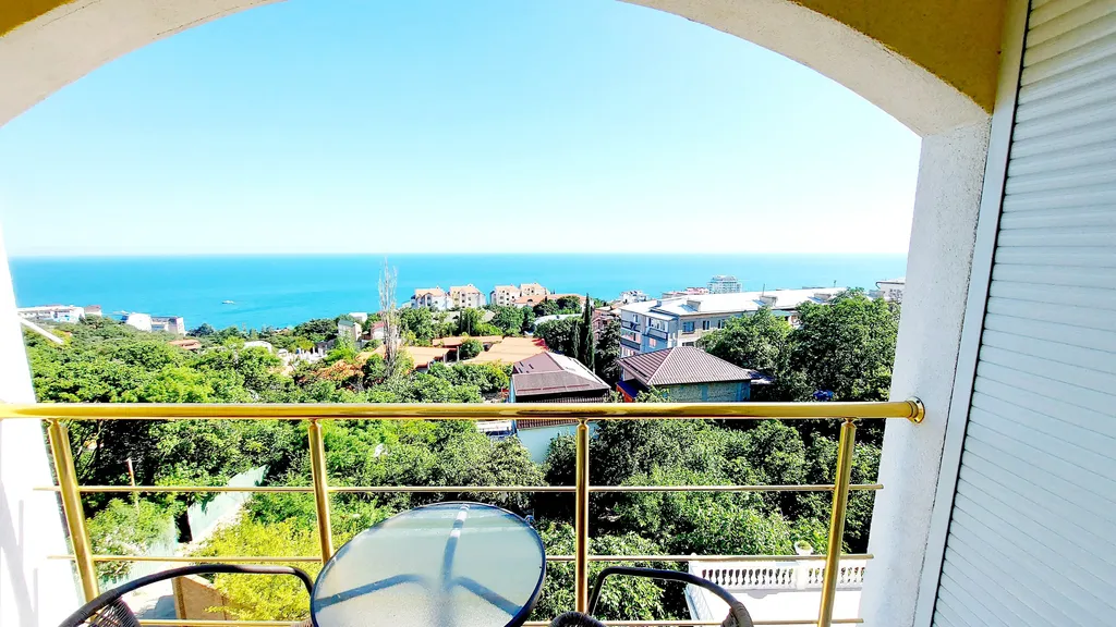 Квартира-студия в ЖК ВиллаДельМар с балконом и видом на море в Гаспре