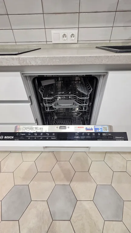 Уютная Евро 2-комнатная квартира в центре с дизайнерским ремонтом