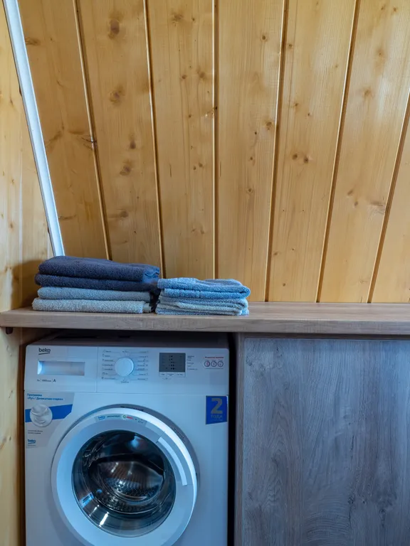 Коттедж Уютный дом у озера с банькой — Кучерово