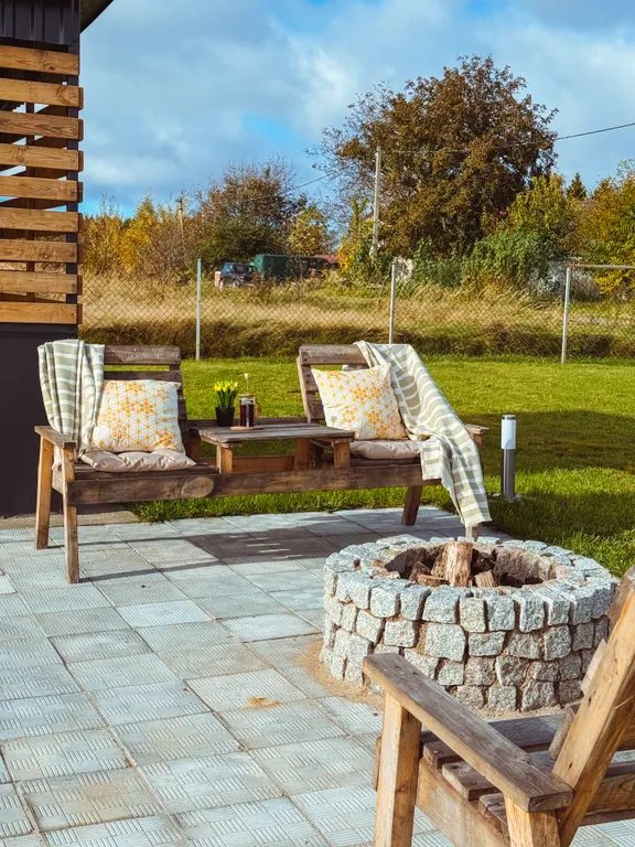 Коттедж Дом мини-дом с террасой и отдельной беседкой для шашлыка — Зеленоградск