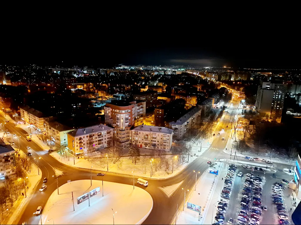 Парящие в небе - видовая квартира на самом высоком этаже в городе