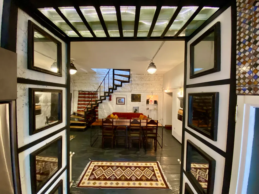 Дом в стиле лофт в Старом Тбилиси