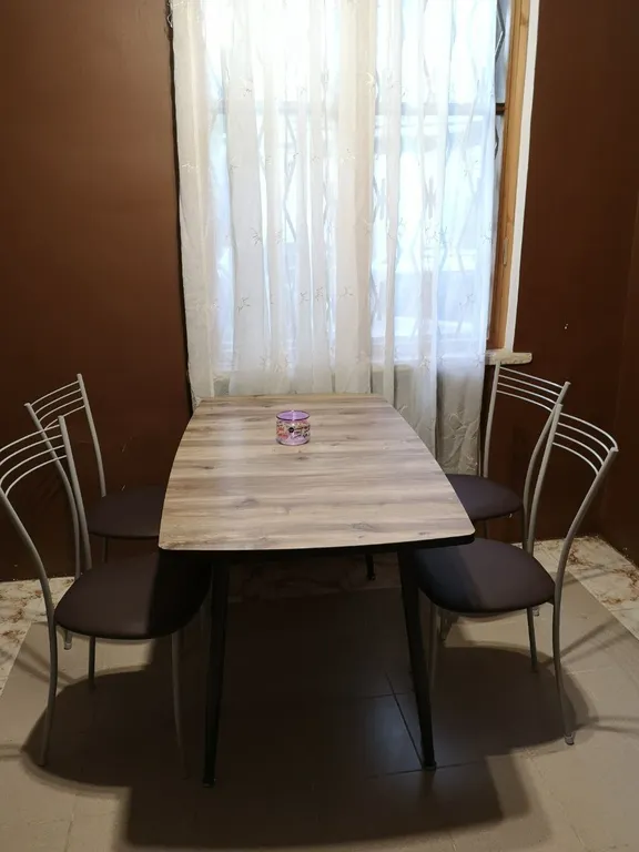 Идеально для большой компании: 105 м², высокие потолки и 360м до пляжа