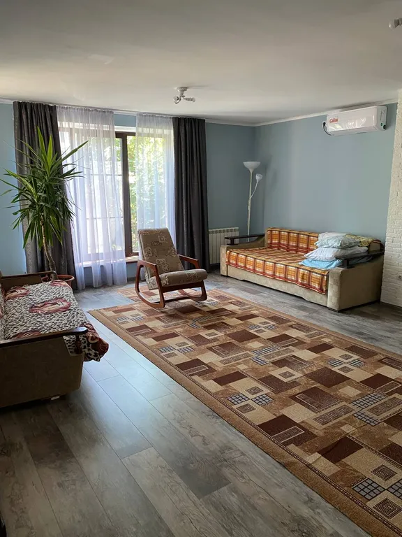 Коттедж Уютный дом с прудом — аренда посуточно в Ейск