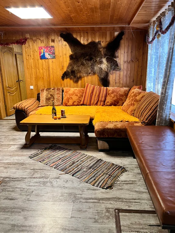 Домик охотника с баней на дровах