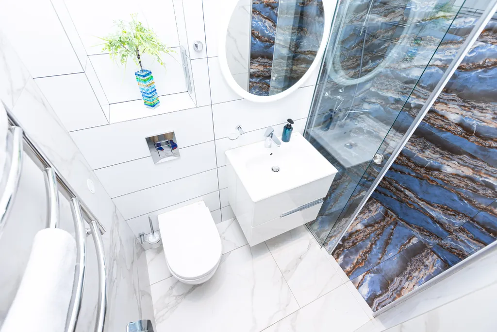 Просторная квартира с живым камином и видом на горы