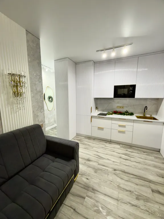 Квартира премиум-сегмента класса люкс, евро двушка