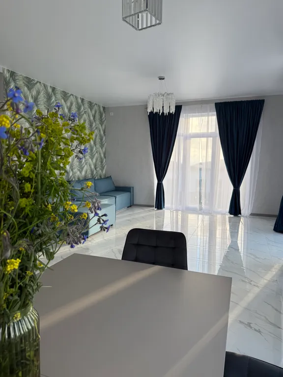 Дом на вершине с видом на море и горы