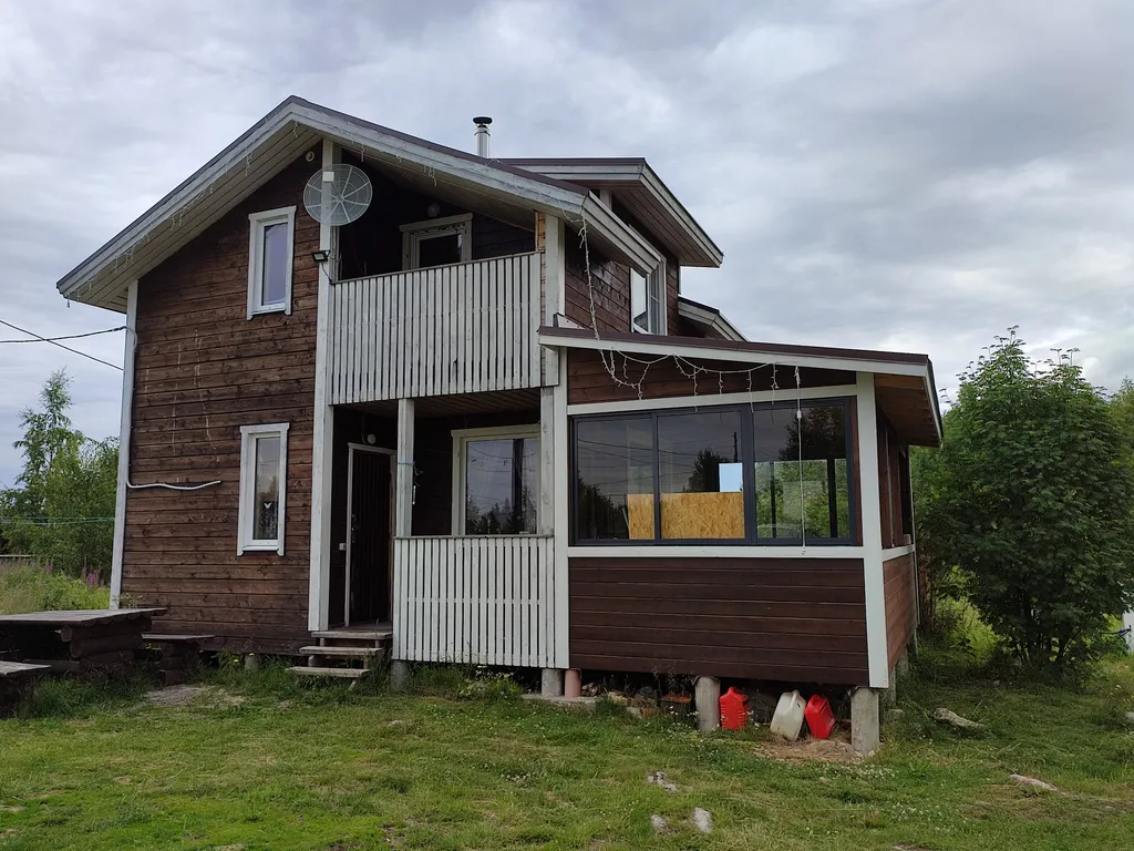 Коттедж Хонга ранда у озера с пляжем