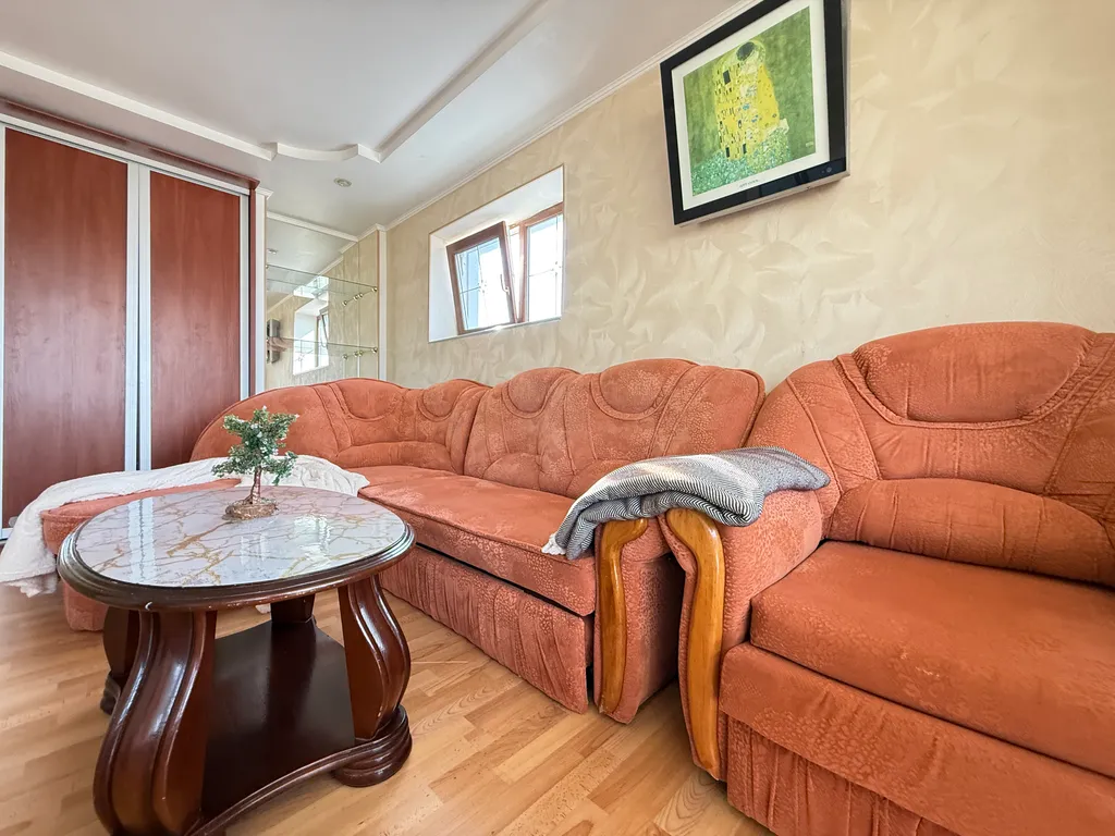 Рядом парк Победы Херсонес не берем оплату за уборку