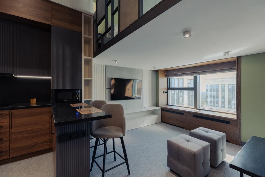 Большой двухуровневый дизайнерский лофт с панорамными видами на Москву