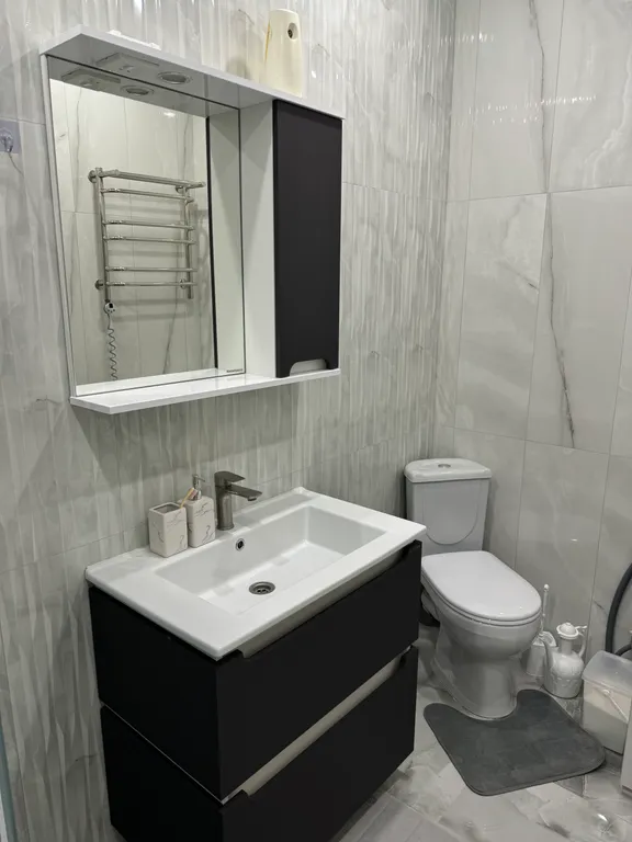 Сдается новая квартира в новом доме, в центре  города со всеми удобств