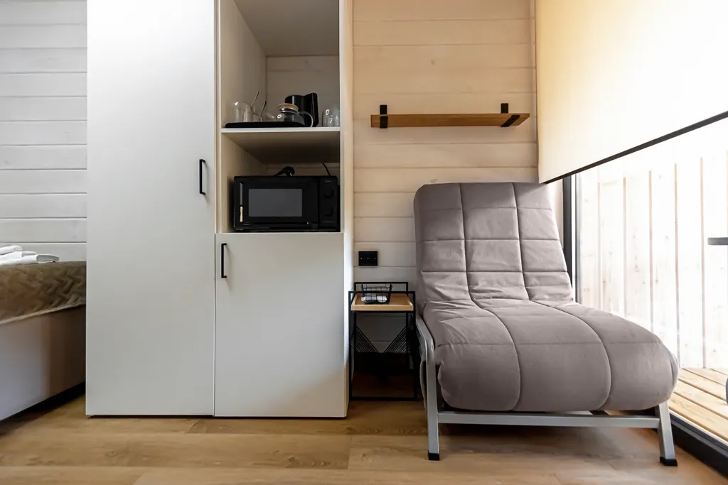 Небольшой домик с видом на Гуамское ущелье