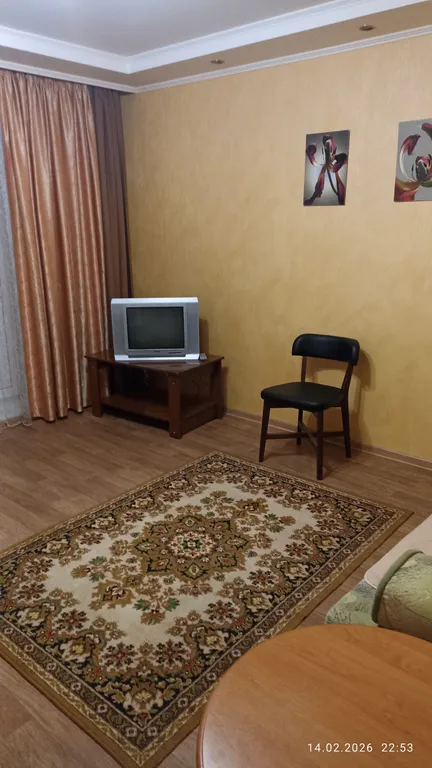 Уютная квартира в жилом районе, рядом с бассейном, магазинами и остановкой